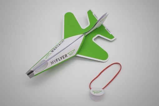 https://v6.myflyer.de/out/pictures/master/product/1/papierflieger-mit-gummi-myflyer.jpg